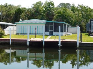 2570 N Comanche Point, Crystal River, FL 34429