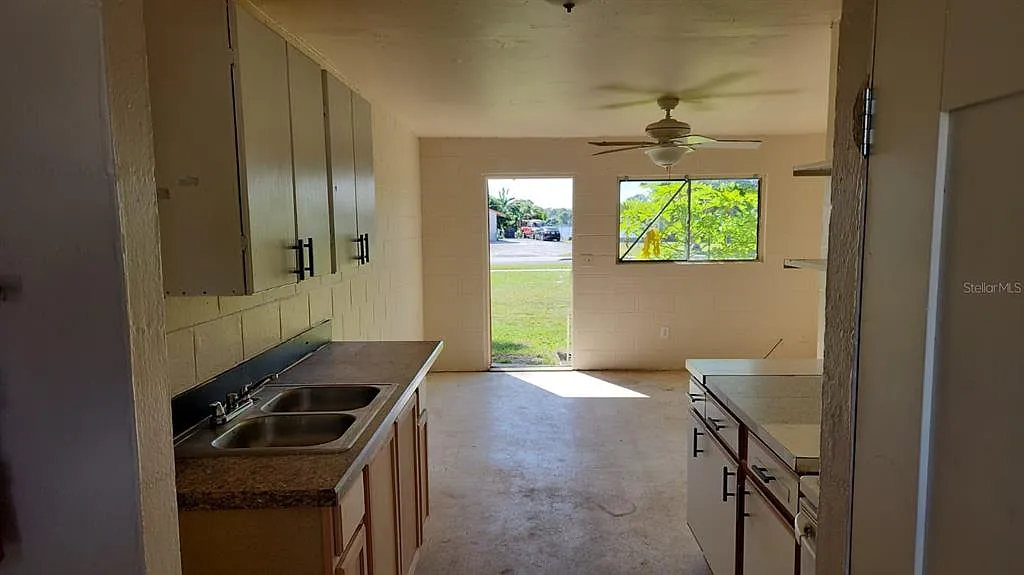 1 bed, 1.0 bath, 500 sqft, $950 — Photo 3