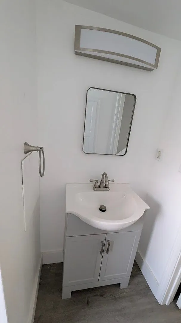 Carnegie - 2 BR Single Family Home — Photo 4