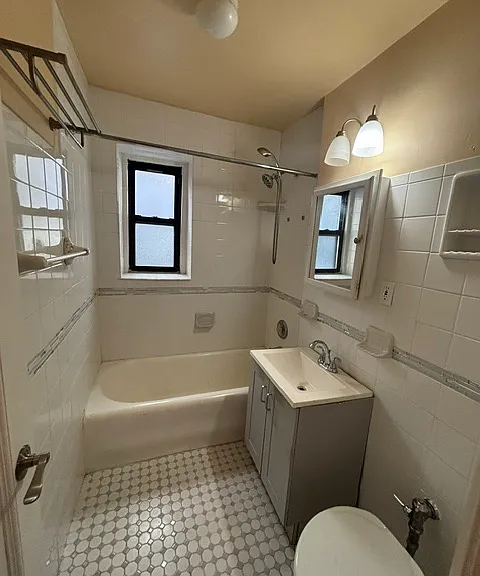 42 Barker Ave #2B — Photo 10