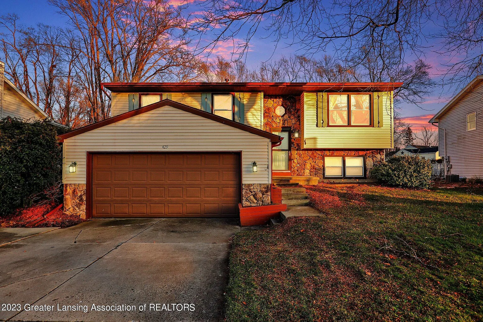 429 Jade Dr photo 1