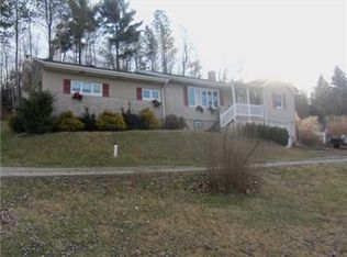 871 Quaker Church Rd, Perryopolis, PA 15473