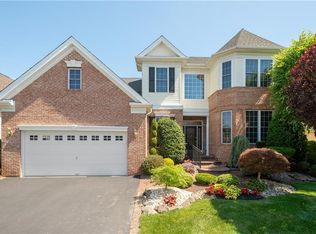 83 Country Club Dr #83, Monroe, NJ 08831