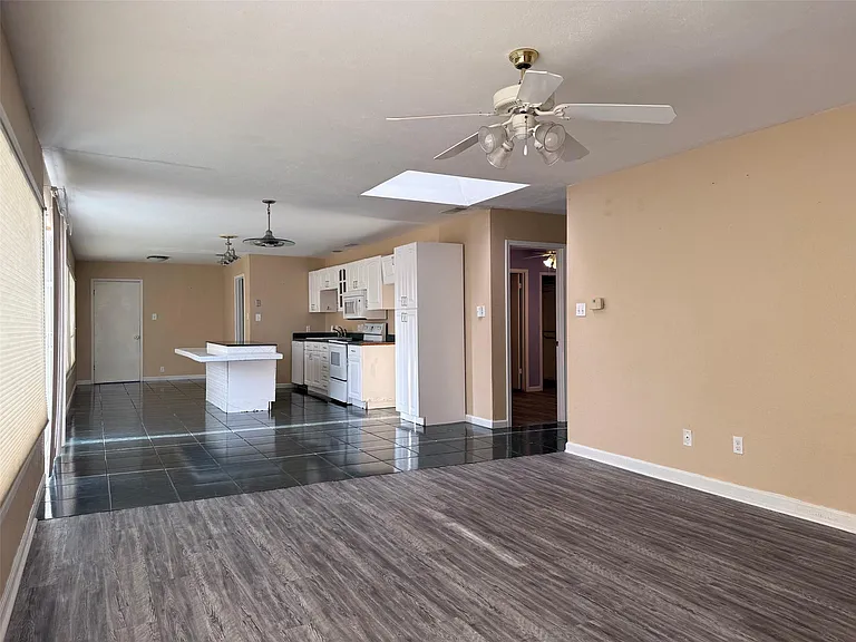 2110 Lariat Trl — Photo 19