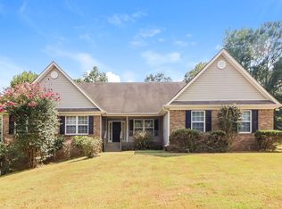 44 Creek View Ct, Hoschton, GA 30548