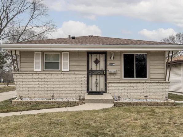 5201 North 108th COURT, Milwaukee, WI 53225