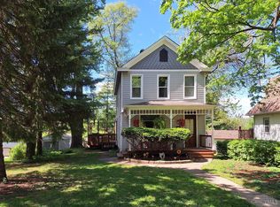 7027 Gracely Dr, Cincinnati, OH 45233