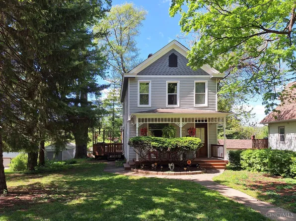 7027 Gracely Dr, Cincinnati, OH 45233