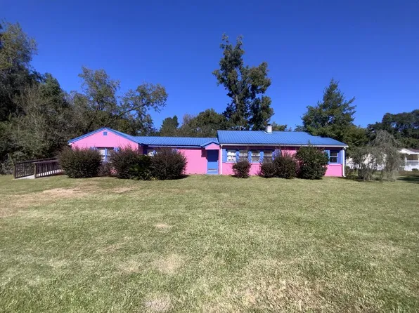 596 W Jefferson St, Boston, GA 31626