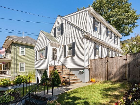 2nd image of 120 Vogel St