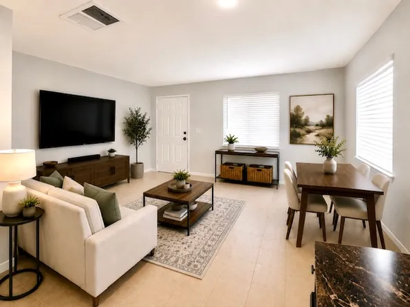 1005 63rd Ave W #11, Bradenton, FL 34207