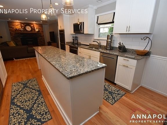 3rd image of 552 Benforest Dr