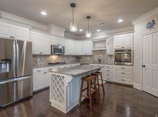 8324 Valencia Ct, Baton Rouge, LA 70820