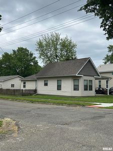 901 E Oak St, Taylorville, IL, 62568