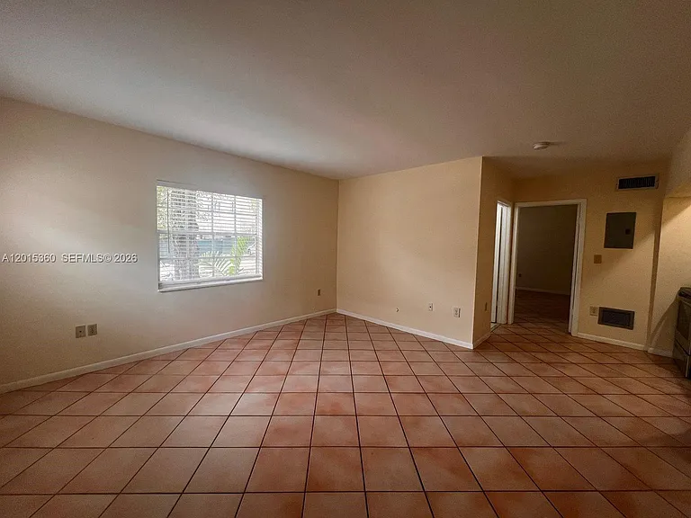 504 Santander Ave #2 — Photo 3