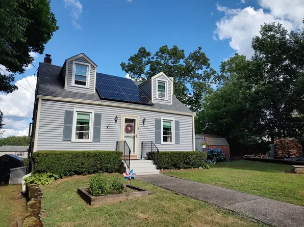 8 Shinnacock Trail, Shelton, CT 06484