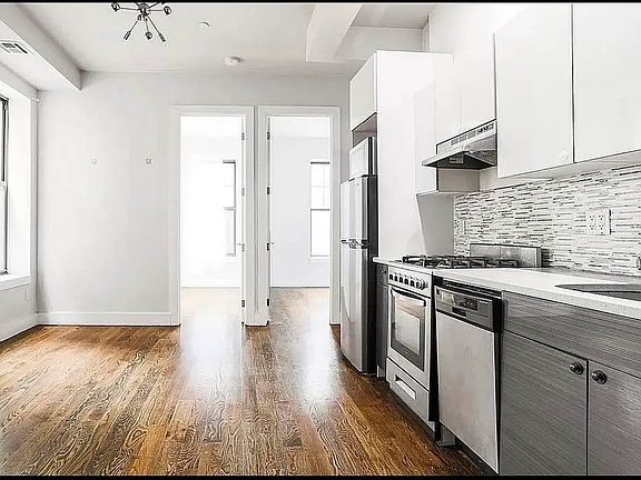 2nd image of 144 Woodruff Ave #4L