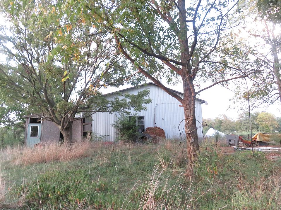 1st image of 139 Betty Lou St