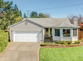 21894 SW Columbia Cir, Tualatin, OR 97062