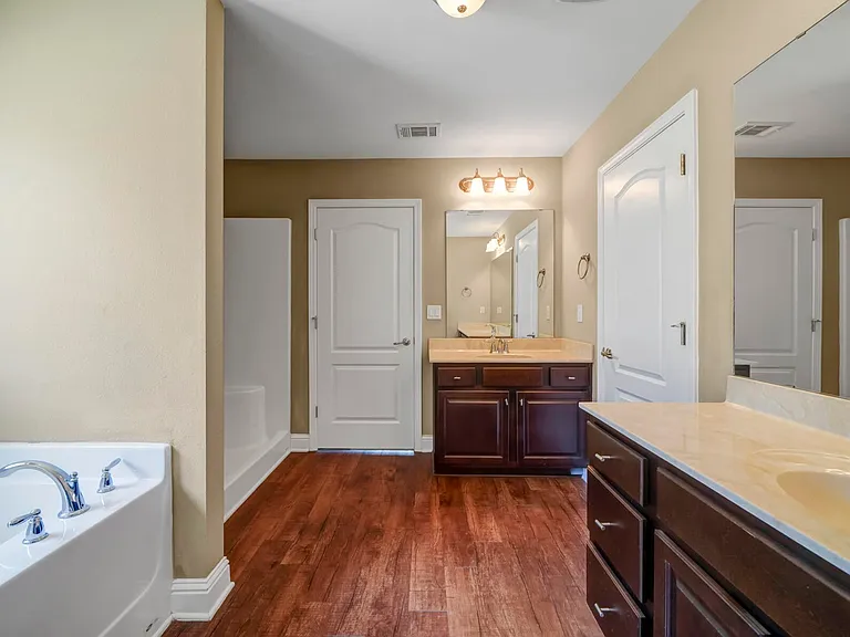 5459 E Brook Dr — Photo 7
