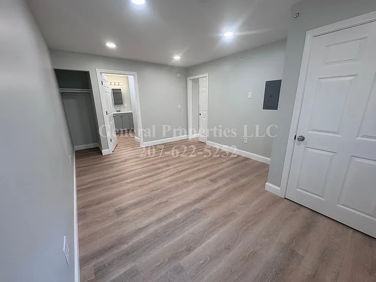 9 Beech St #5 — Photo 16