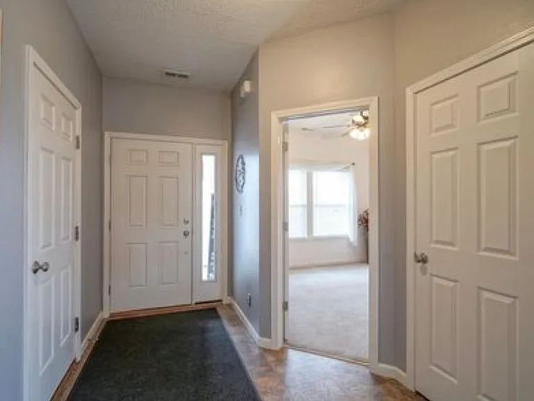 2712 Gulfstream Ln — Photo 5