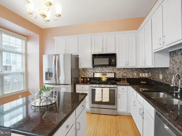 431 Stanton Pl, Alexandria, VA 22304
