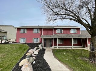 176 W Division St NE APT C, Rockford, MI