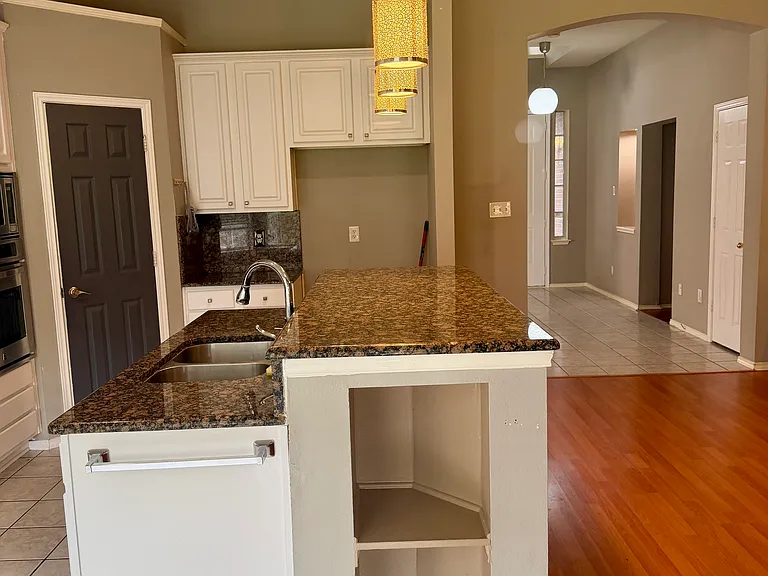 301 Mimosa Dr — Photo 13