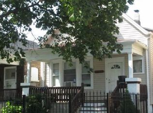 6806 S Artesian Ave, Chicago, IL 60629