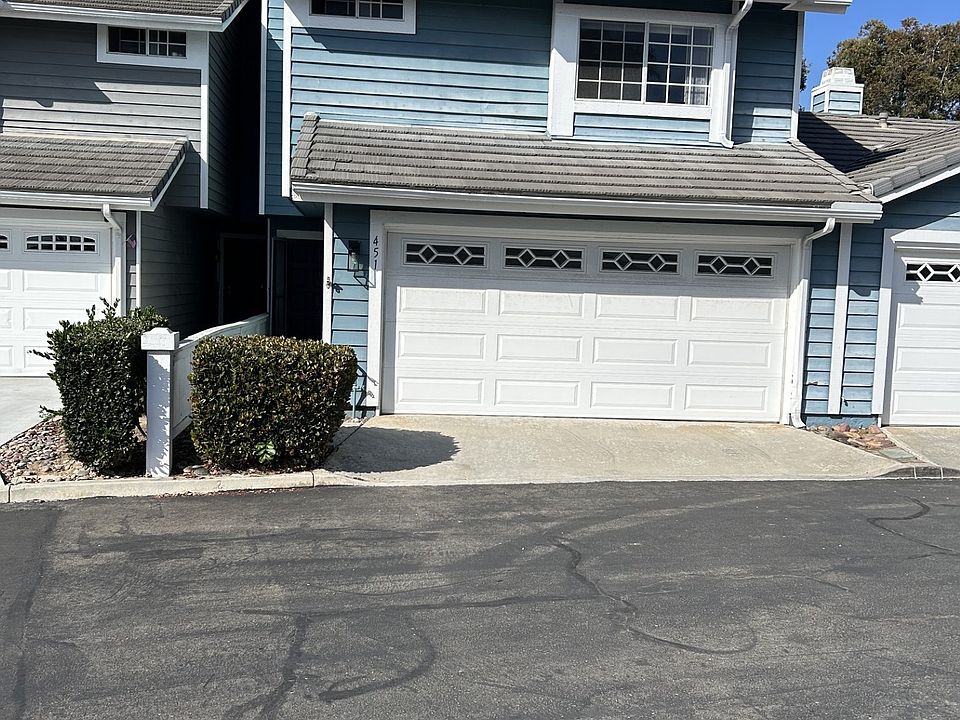 1st image of 451 Summer View Cir