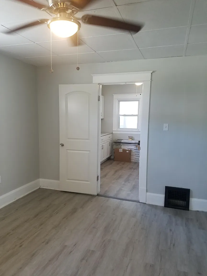 201 Marion St photo 1