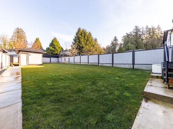 8424 Centre St, Delta, BC V4C 3X4