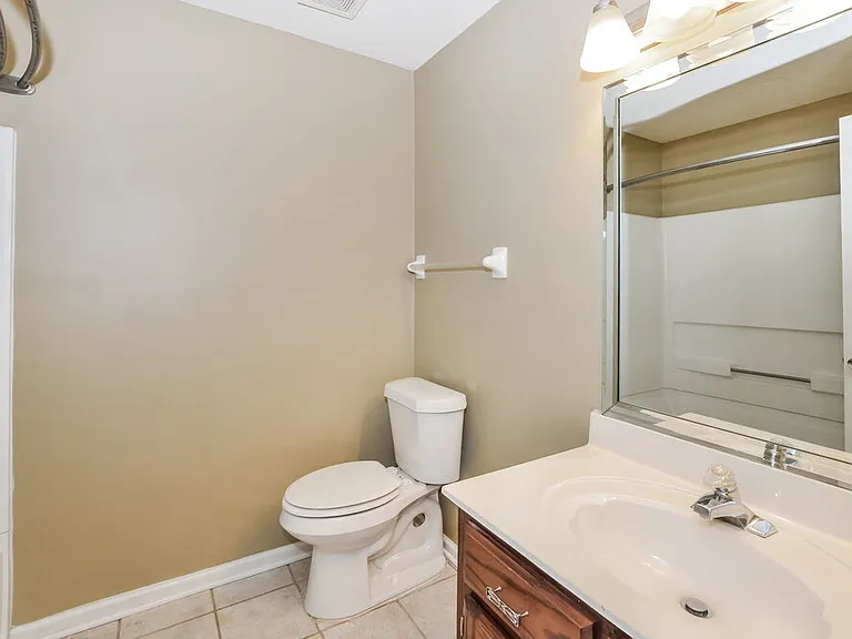 7642 Fox Hunt Dr E — Photo 14