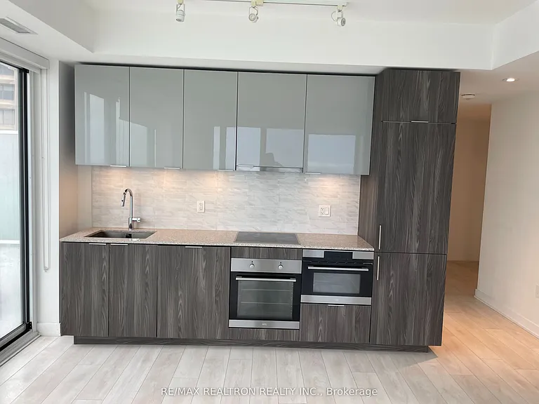 15 Queens Quay E #2404 — Photo 4