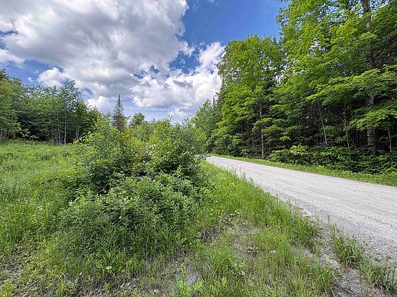 3rd image of 208 Drake Place Road