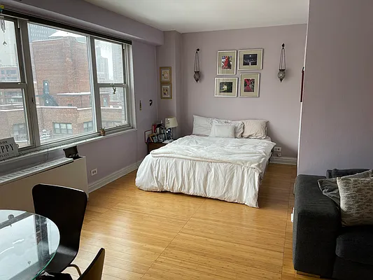 Rented by New York City Moves Team LLC | media 43