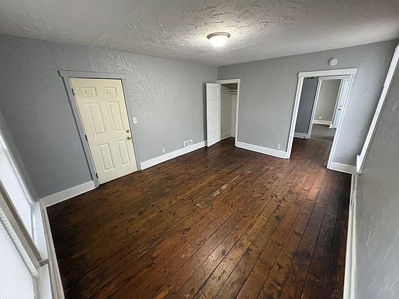 2nd image of 1032 C St APT 1