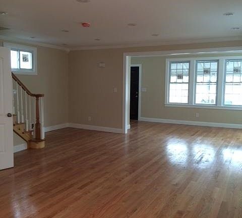 3rd image of 174-35 Polhemus Ave