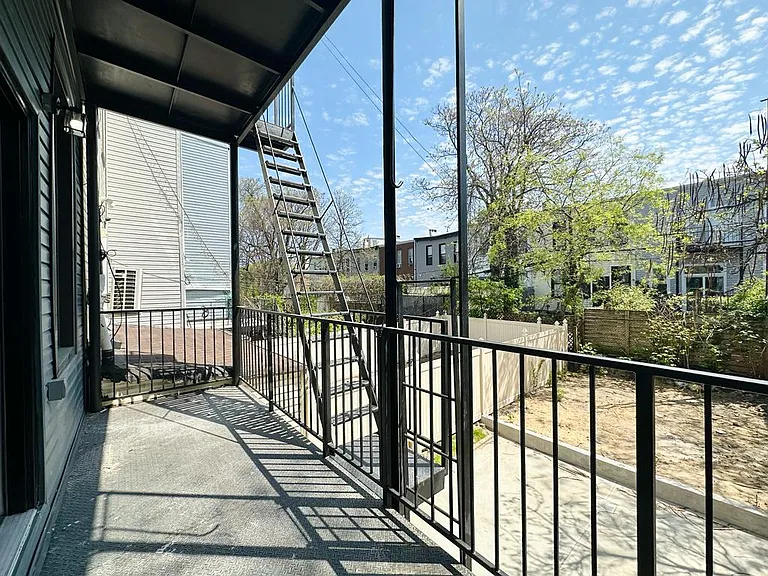 1130 Jefferson Ave #532 — Photo 10