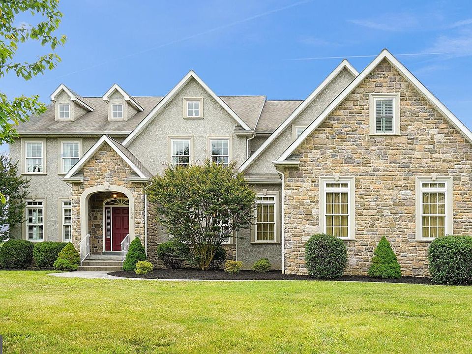 138 Lake Forest Drive