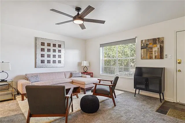 2724 Whitney Pl #327 — Photo 2