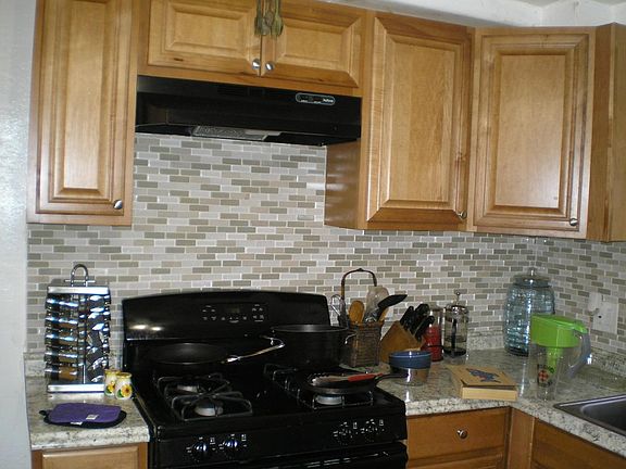 4th image of 2732 A St