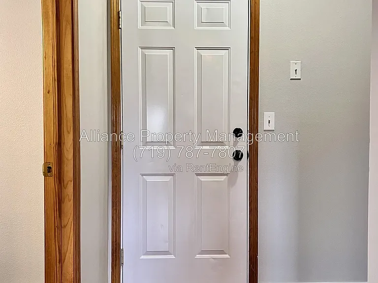 6318 Galway Dr — Photo 35
