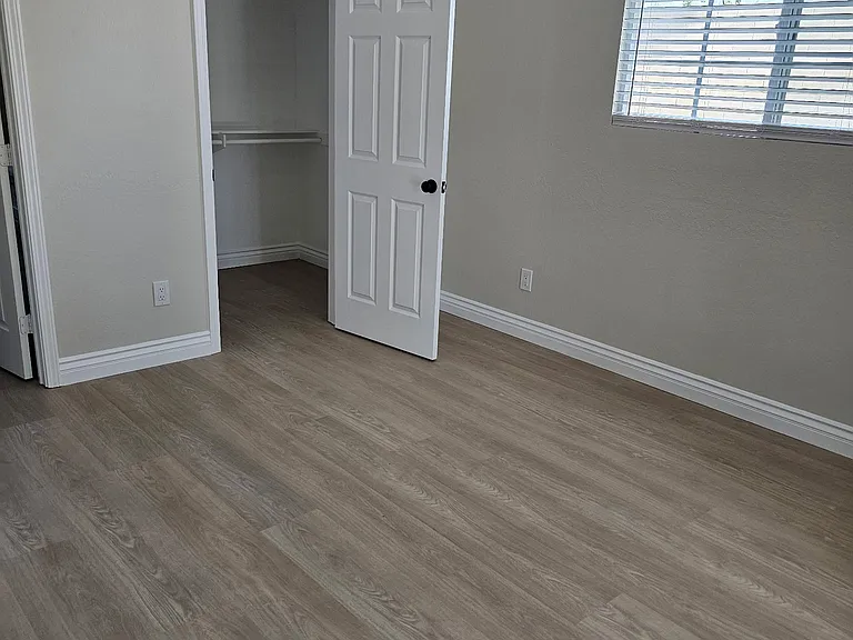 14104 Hillcrest Dr — Photo 24