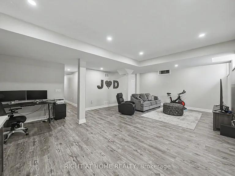 5 Rossini Dr — Photo 25