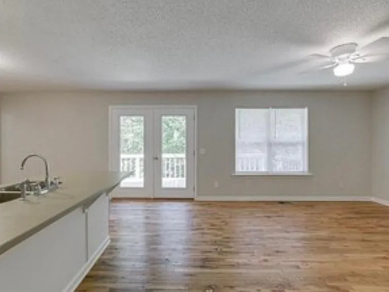 8950 Pine Tree Cir — Photo 7