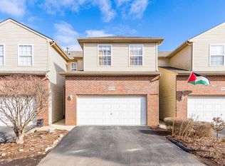 16506 Willow Walk Dr, Lockport, IL 60441