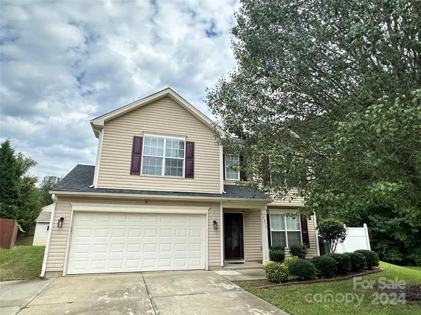 5215 Holbert Cir, Charlotte, NC 28269