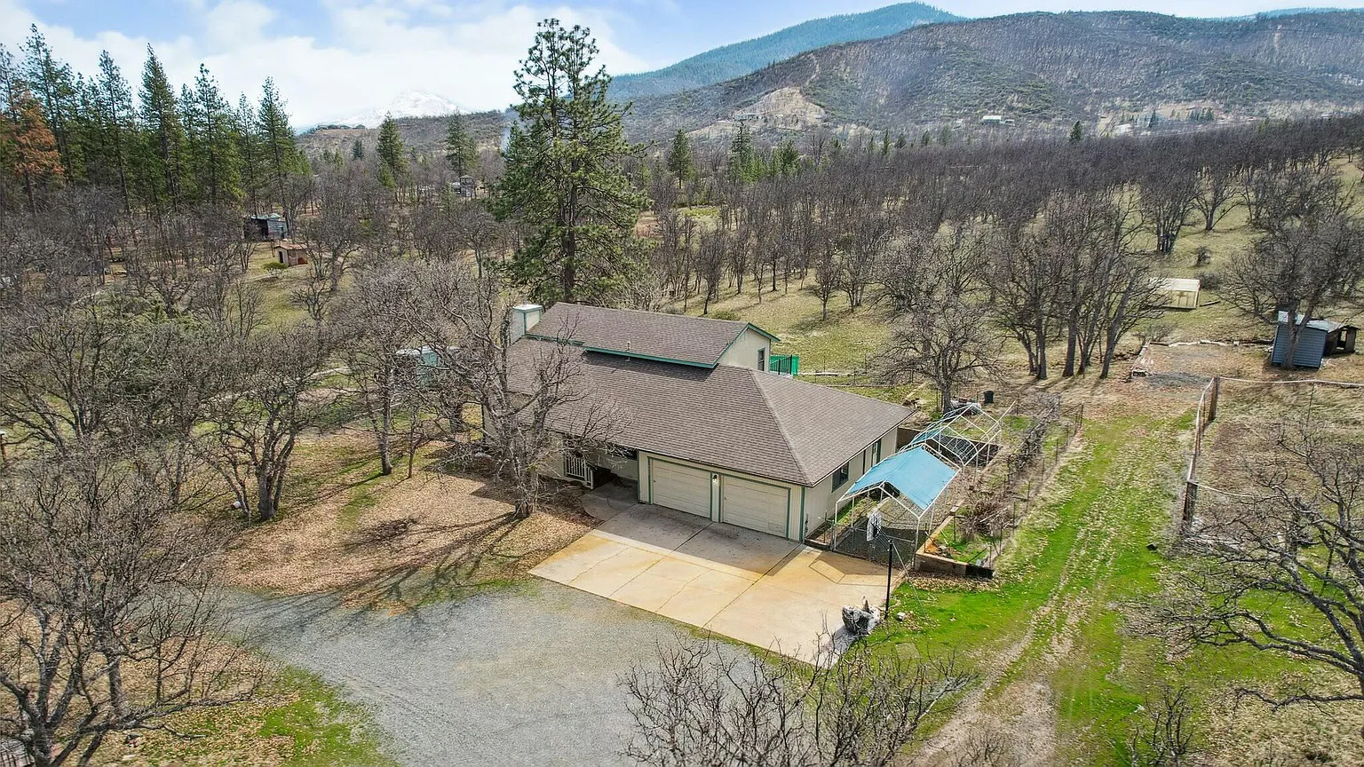 4412 Saint Rose Way photo 1